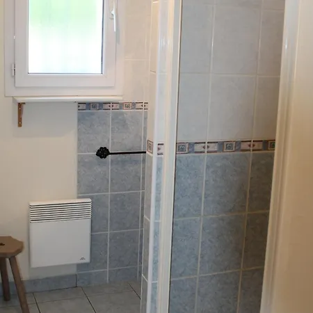 Maison De Plain-pied Avec Jardin Cloture, Proche Thermes St Roch - 3 Chambres, Wifi, Cuisine Equipee *